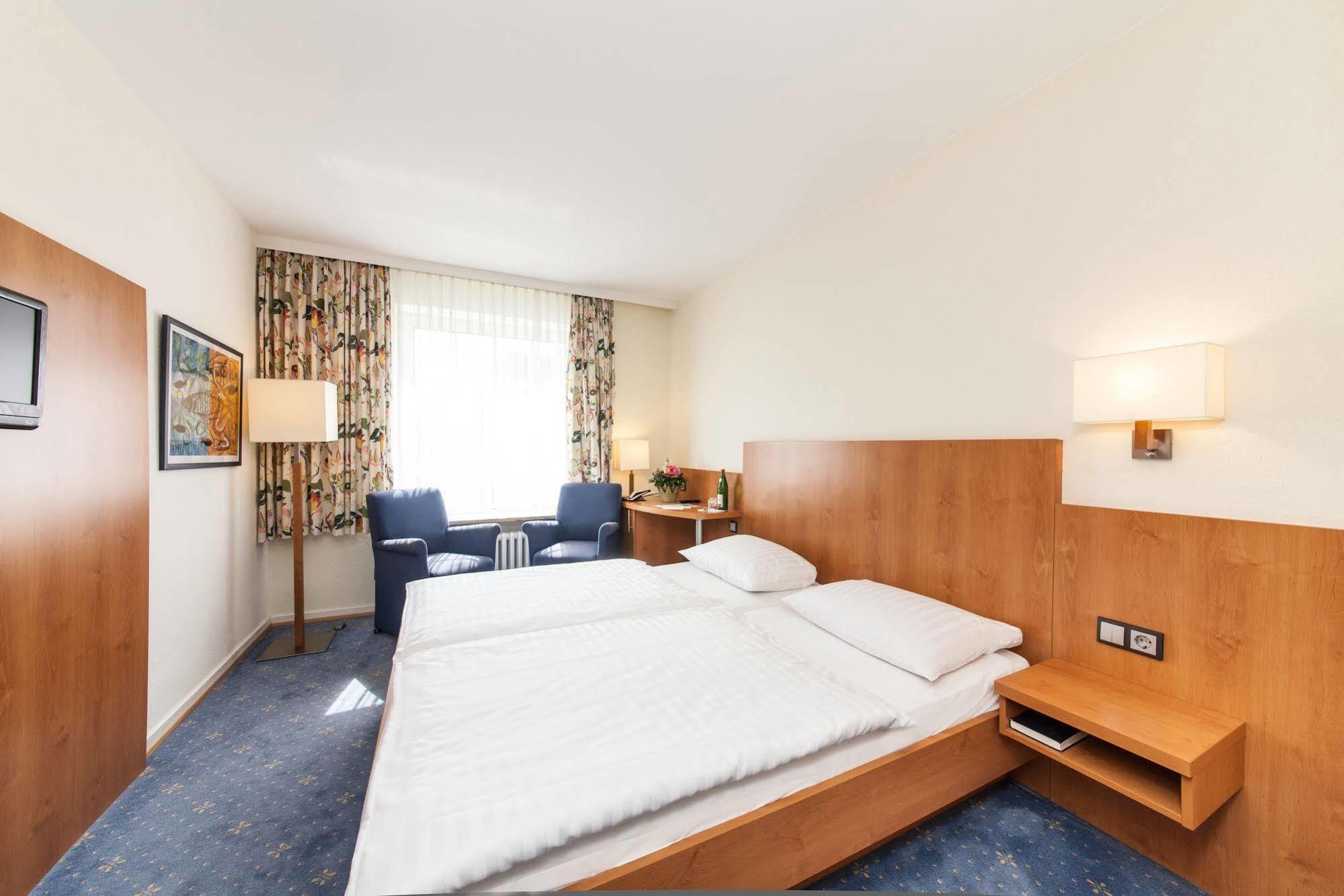 Hotel Drei Kronen Elmshorn Eksteriør bilde